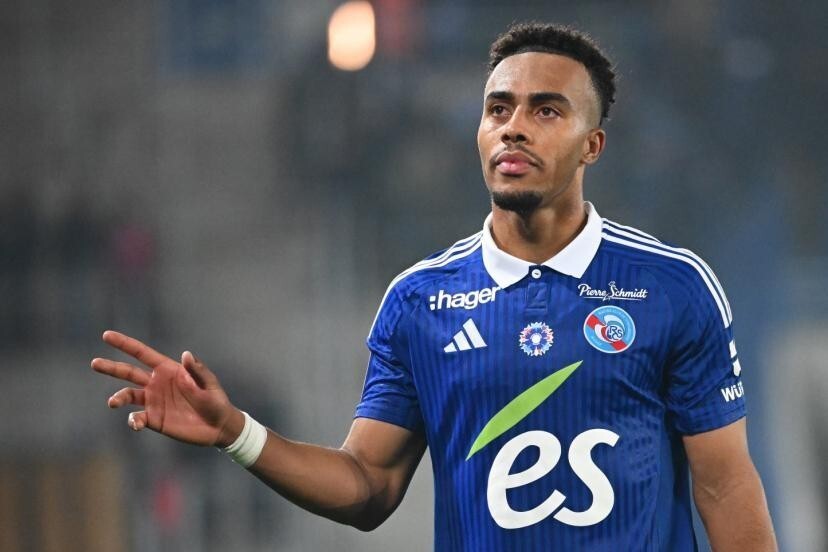 关于斯特拉斯堡官方确认签约新后卫，提升防线的信息