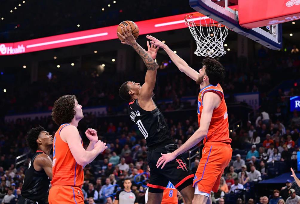 火箭击败黄蜂,全队表现出色 火箭击败黄蜂,全队表现出色