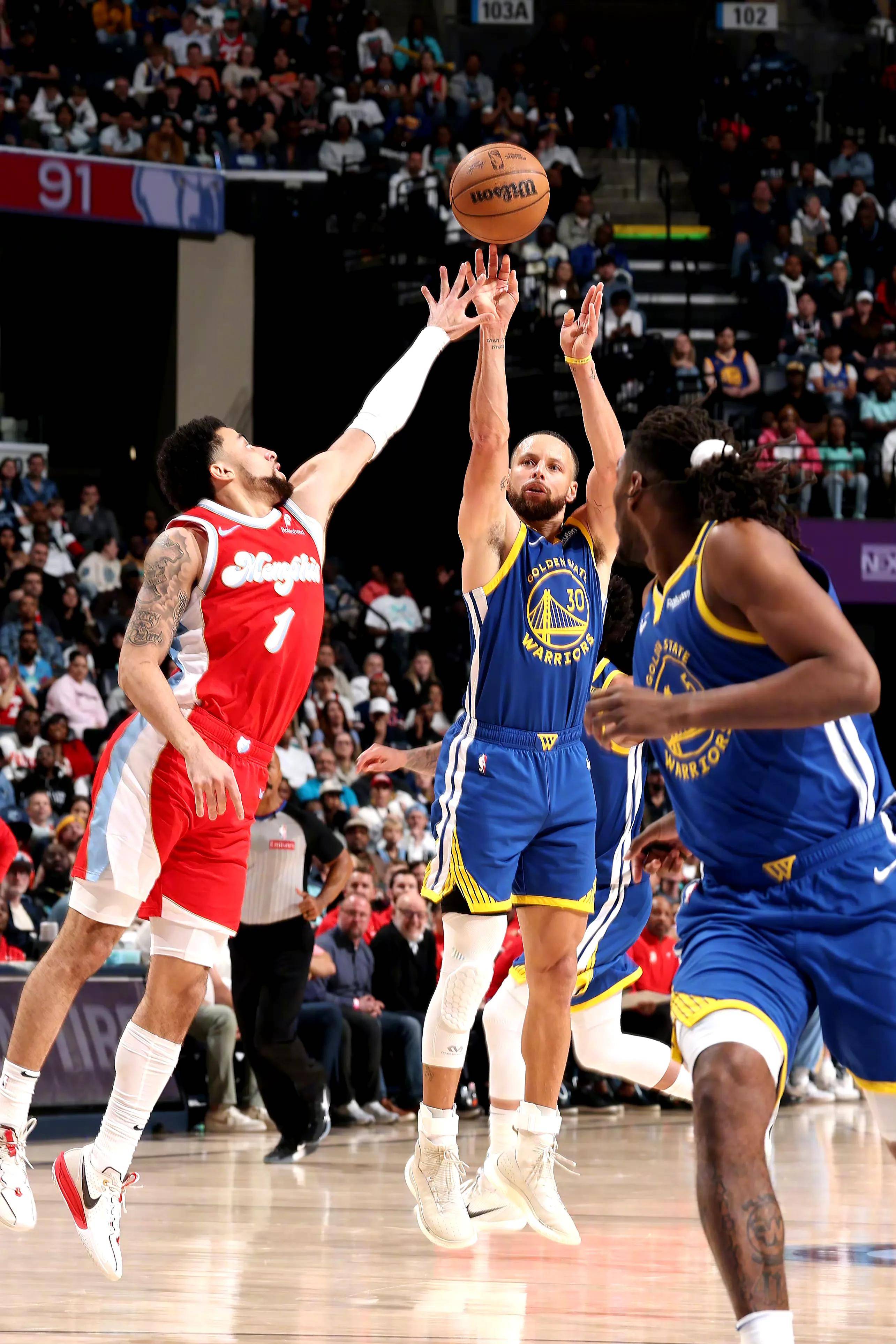 关于库里因伤缺席季后赛首轮比赛,勇士大战第一波影响深重的信息 关于库里因伤缺席季后赛首轮比赛,勇士大战第一波影响深重的信息