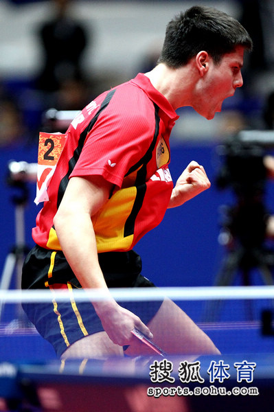 日本队险胜中国队，奥恰洛夫刷新纪录的简单介绍