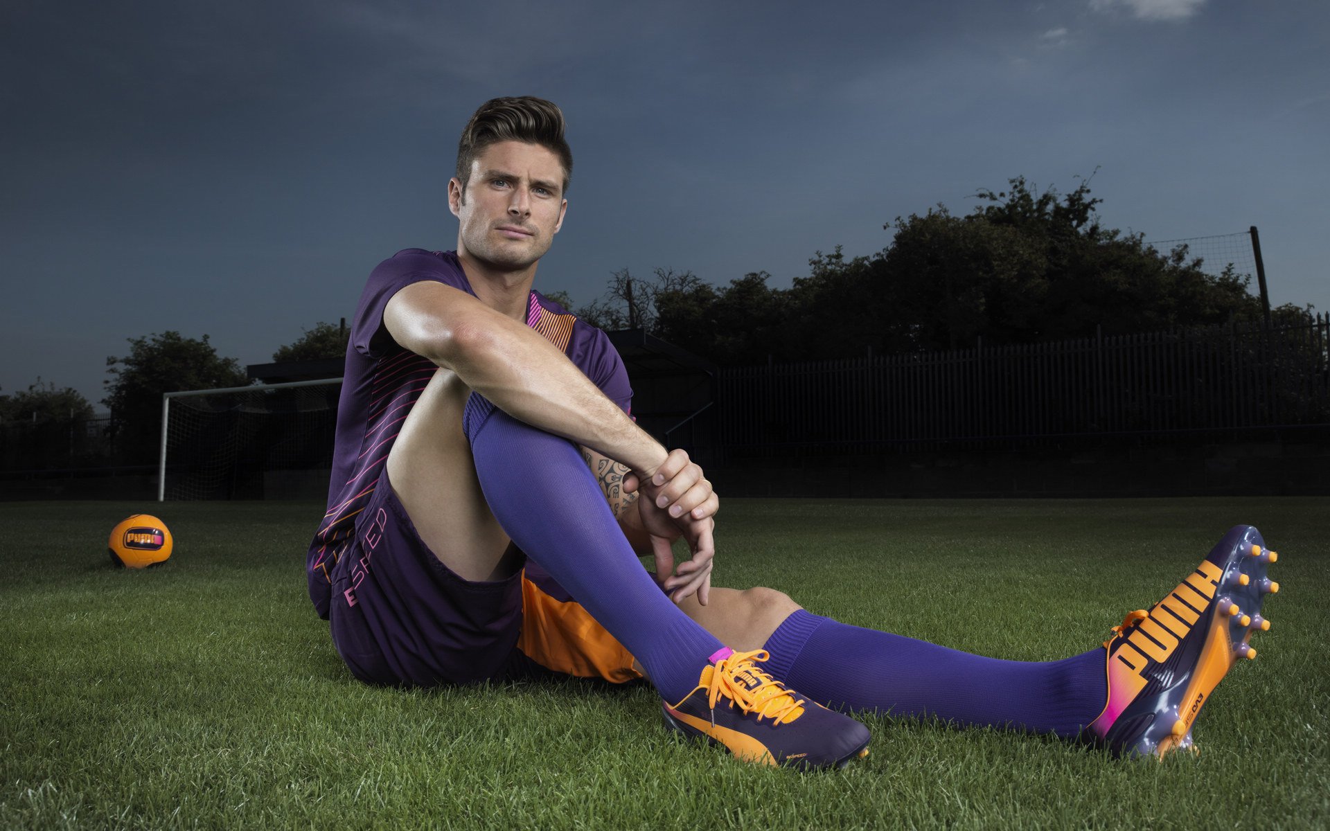 lpl官网-稳定之刃与钢铁之墙，迪马利亚的持续输出与喀麦隆的防守艺术